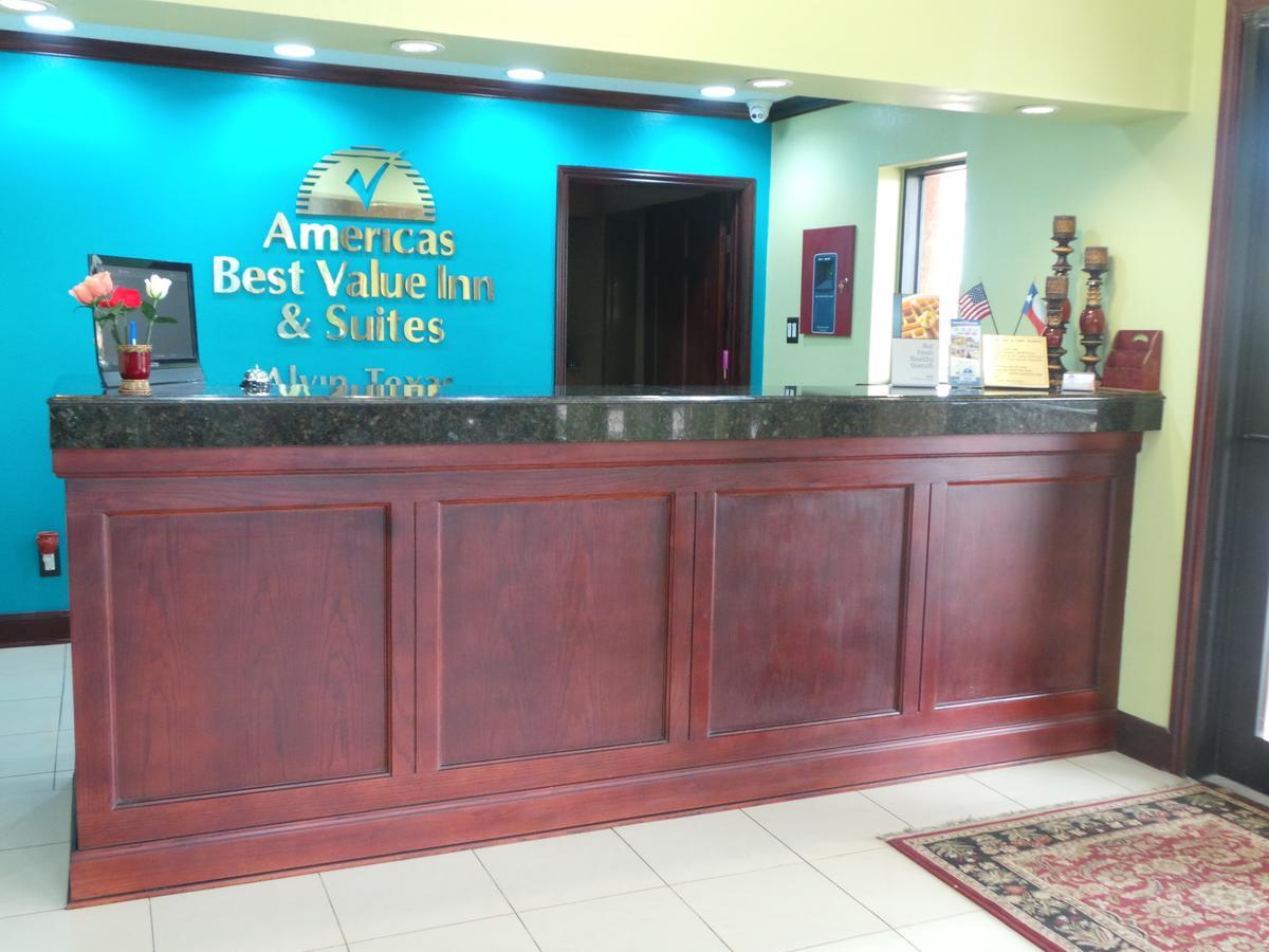 Americas Best Value Inn & Suites-Alvin/Houston Экстерьер фото